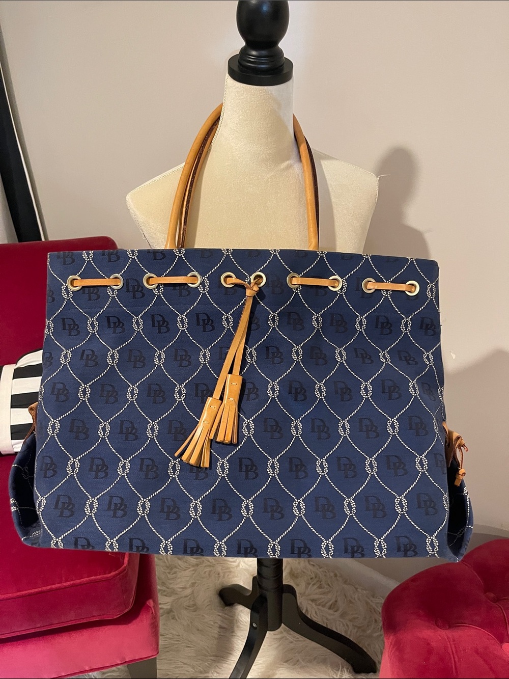 Dooney & Bourke Rare Vintage HTF Navy Blue Tote Bag nautical rope weekend travel